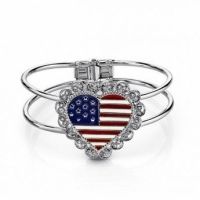 Heart-Shaped American Flag Bangle Bracelet